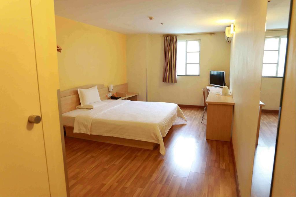 7Days Inn Foshan Zumiao Baihua Plaza Стая снимка