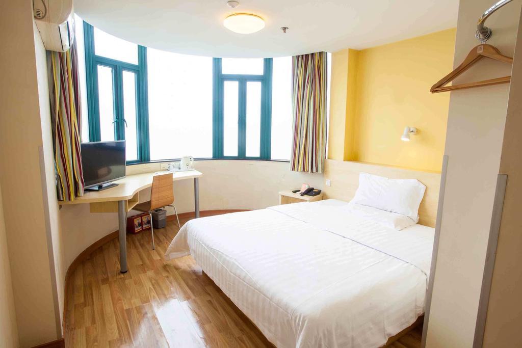 7Days Inn Foshan Zumiao Baihua Plaza Стая снимка