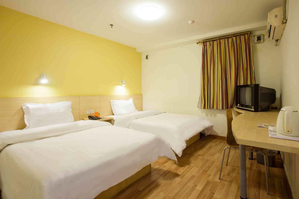 7Days Inn Foshan Zumiao Baihua Plaza Стая снимка