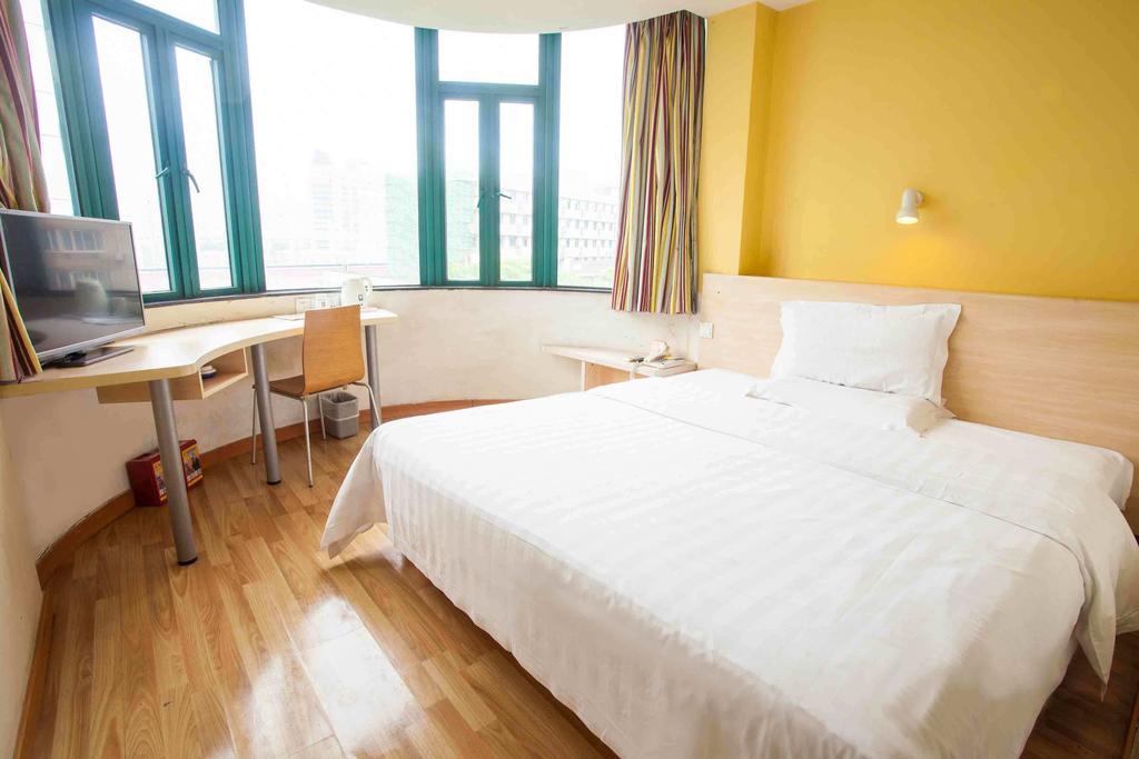 7Days Inn Foshan Zumiao Baihua Plaza Стая снимка