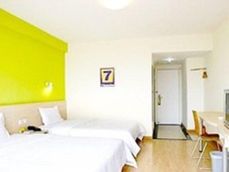 7Days Inn Foshan Zumiao Baihua Plaza Екстериор снимка